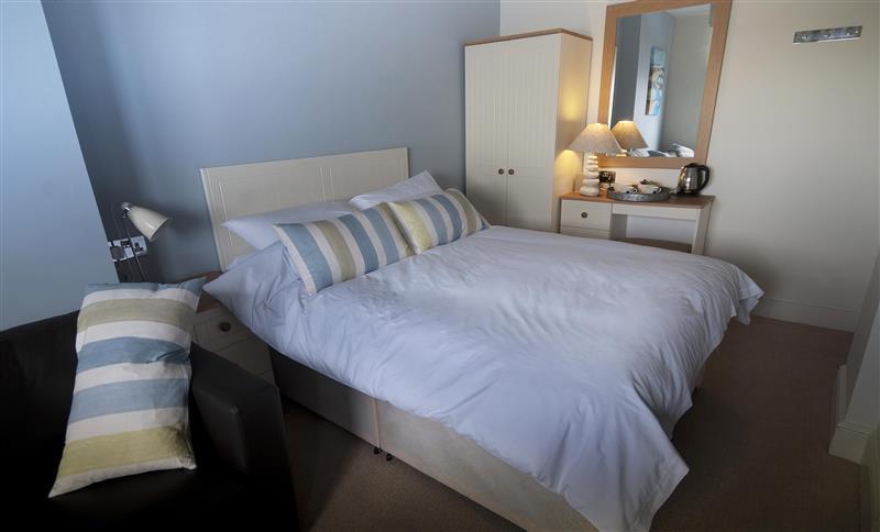The Paris Hotel Coverack Ngoại thất bức ảnh